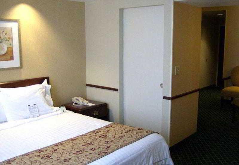 Fairfield Inn & Suites Butler Bilik gambar