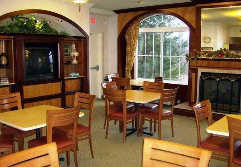 Fairfield Inn & Suites Butler Restoran gambar