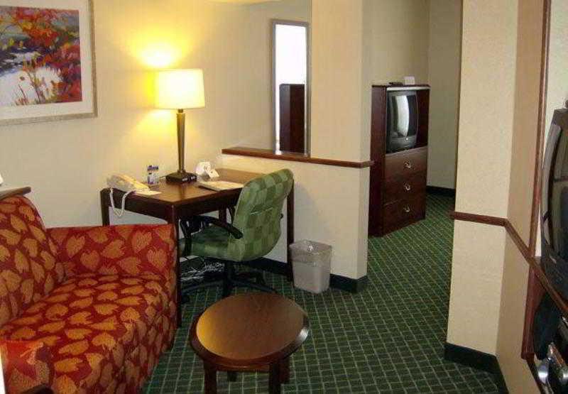 Fairfield Inn & Suites Butler Bilik gambar